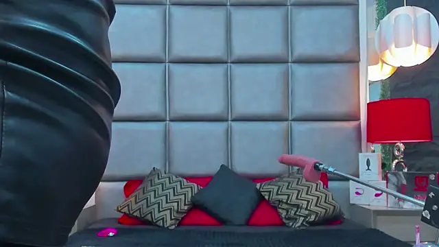 Snapshot of AllissaBrowm chatting on March 9, 3:38 pm AllissaBrowm online show from March 9, 3:38 pm