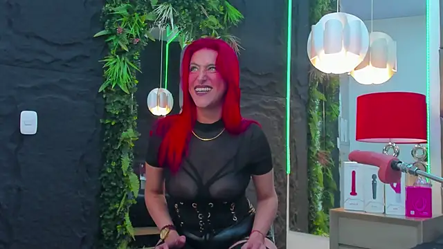 Snapshot of AllissaBrowm chatting on April 13, 5:18 pm AllissaBrowm online show from April 13, 5:18 pm