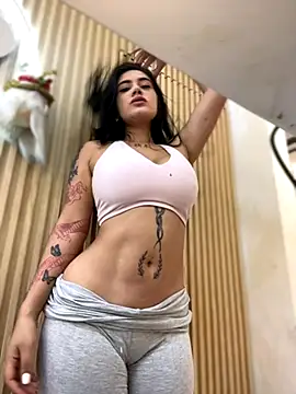 Snapshot of clarachanelricek chatting on October 9, 7:23 pm clarachanelricek online show from October 9, 7:23 pm