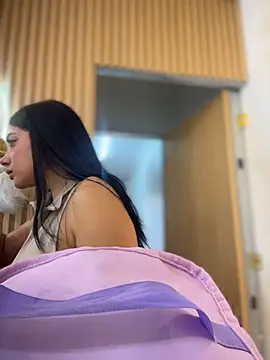 Snapshot of clarachanelricek chatting on October 31, 8:10 pm clarachanelricek online show from October 31, 8:10 pm