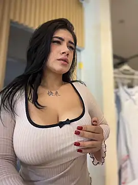 Snapshot of clarachanelricek chatting on November 5, 7:14 pm clarachanelricek online show from November 5, 7:14 pm