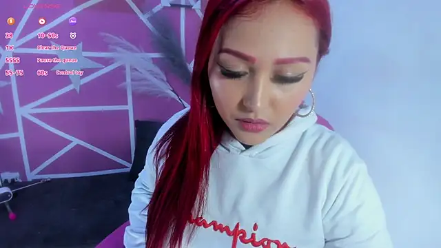 Snapshot of lucy_beatifull chatting on March 3, 12:00 pm lucy beatifull online show from March 3, 12:00 pm