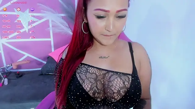 Snapshot of lucy_beatifull chatting on March 6, 12:23 pm lucy beatifull online show from March 6, 12:23 pm