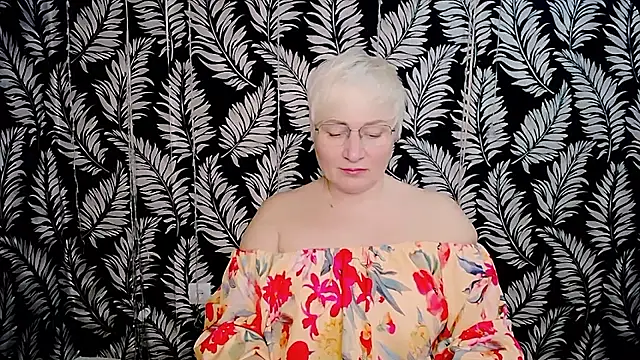Snapshot of Olivia_playful chatting on April 9, 10:31 am Olivia playful online show from April 9, 10:31 am