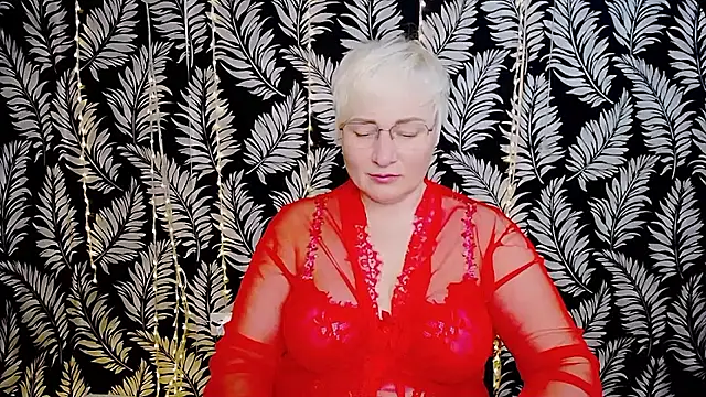 Snapshot of Olivia_playful chatting on April 15, 10:22 am Olivia playful online show from April 15, 10:22 am