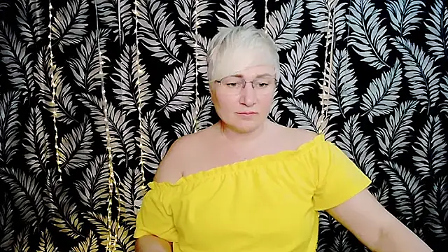 Snapshot of Olivia_playful chatting on May 11, 4:04 pm Olivia playful online show from May 11, 4:04 pm