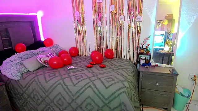 Snapshot of Cherrynoa chatting on February 15, 2:41 am Cherrynoa online show from February 15, 2:41 am