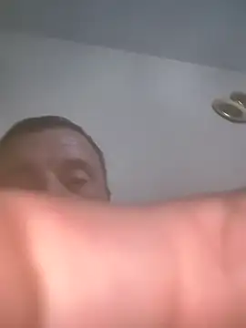Snapshot of muscularsexy chatting on June 18, 9:52 pm muscularsexy online show from June 18, 9:52 pm