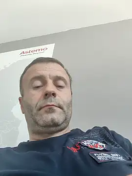 Snapshot of muscularsexy chatting on August 3, 12:43 pm muscularsexy online show from August 3, 12:43 pm