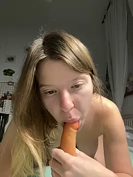 kimczii online show from January 15, 7:35 am