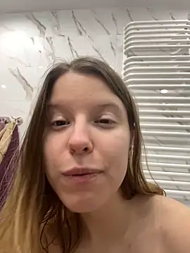 kimczii online show from February 5, 7:29 pm