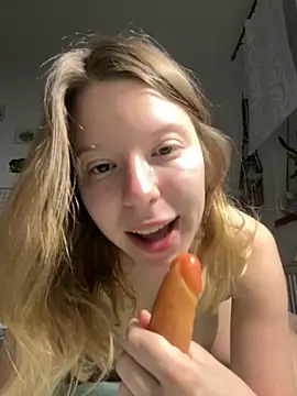 kimczii online show from May 7, 6:19 am