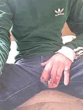 Snapshot of eddouxxx78 chatting on September 20, 8:04 am eddouxxx78 online show from September 20, 8:04 am