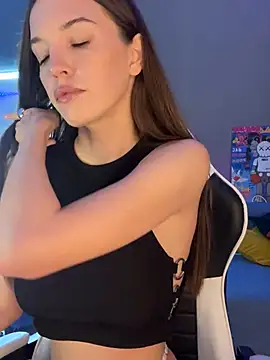 julia fly online show from December 21, 12:06 pm