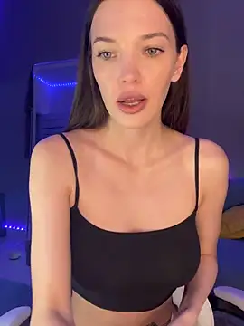 julia fly online show from January 24, 12:41 pm