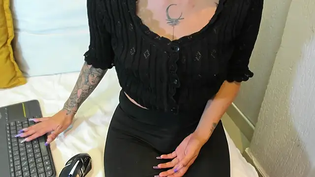 Sabrina Cole online show from January 8, 3:19 am