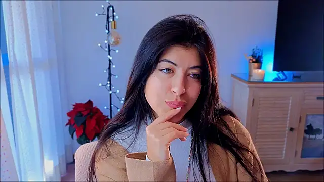 Snapshot of anabelcurvy chatting on December 8, 1:03 pm anabelcurvy online show from December 8, 1:03 pm