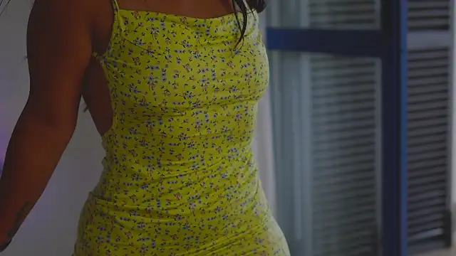 anabelcurvy online show from October 7, 1:41 pm