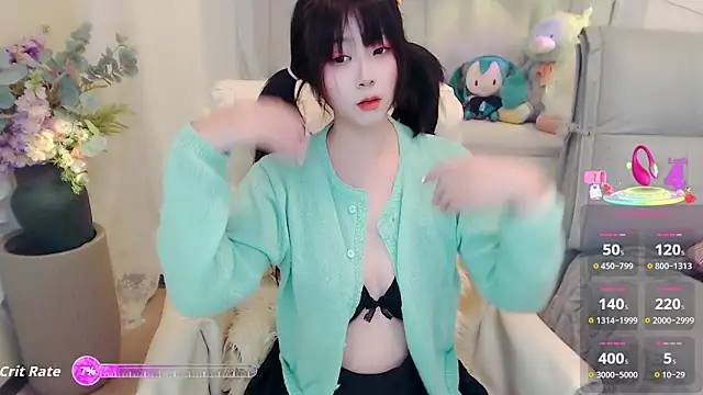 Snapshot of yoyoyo_99 chatting on September 19, 4:36 am yoyoyo 99 online show from September 19, 4:36 am