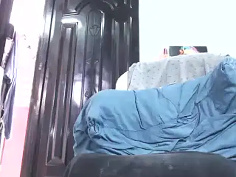 Snapshot of pamelabigcock69 chatting on October 25, 3:18 pm pamelabigcock69 online show from October 25, 3:18 pm