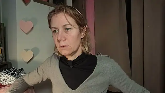 Lola Belgium online show from March 1, 7:32 am