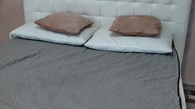 Sierra Halle online show from February 11, 11:22 pm