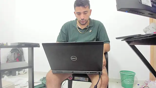 Snapshot of isearchcompany chatting on January 7, 3:14 pm isearchcompany online show from January 7, 3:14 pm