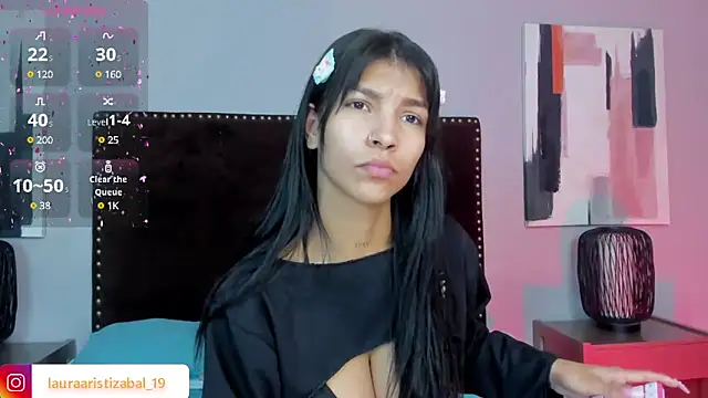 LauraAristizabal online show from March 4, 1:17 pm