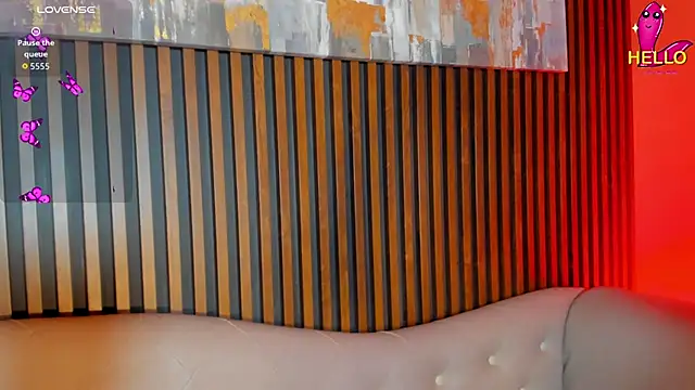 LauraAristizabal online show from December 22, 12:46 pm