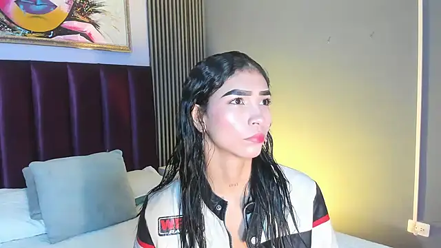LauraAristizabal online show from June 20, 11:46 am