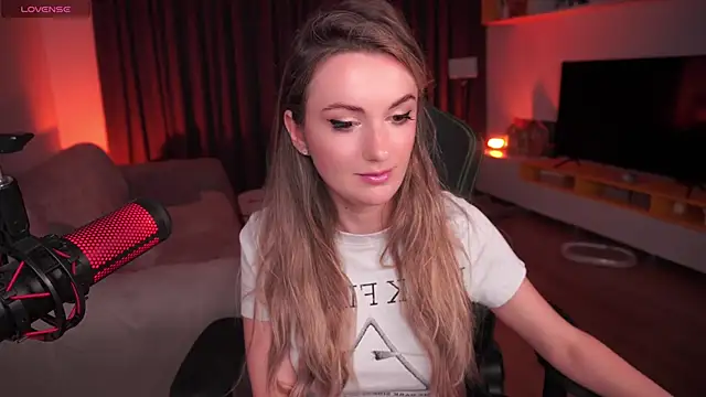 ShyNdWild online show from January 21, 4:05 pm