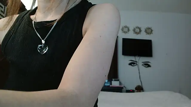 MINI Petite online show from May 7, 6:02 pm