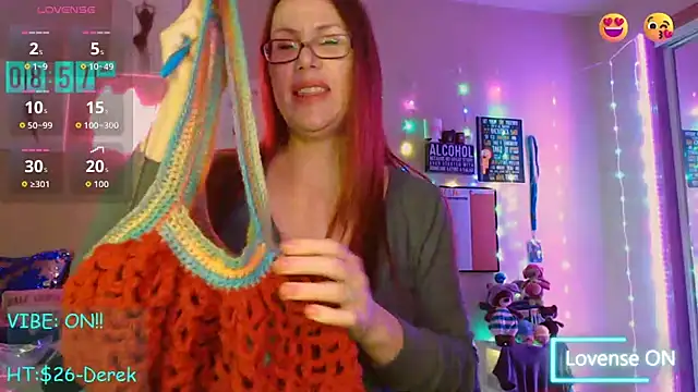 Snapshot of EmmaIsHere chatting on November 13, 3:55 pm EmmaIsHere online show from November 13, 3:55 pm