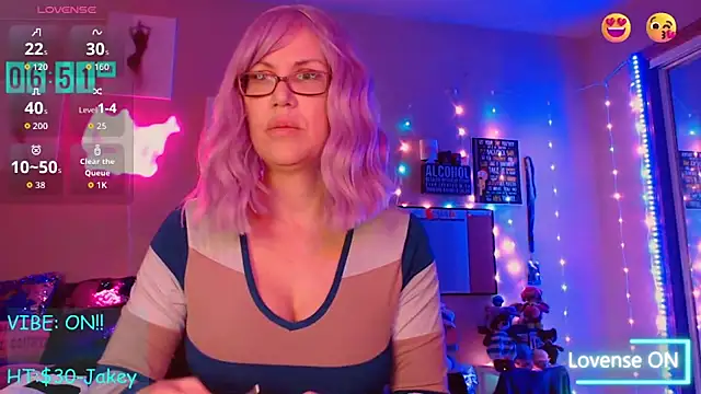 Snapshot of EmmaIsHere chatting on November 16, 1:49 pm EmmaIsHere online show from November 16, 1:49 pm