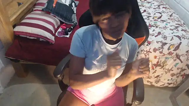 sexyjustin202 online show from October 10, 11:59 pm