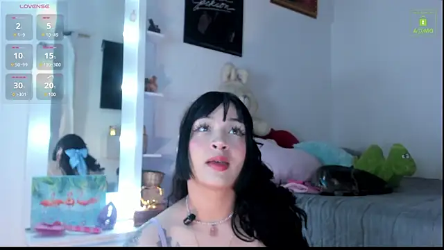 miaa-lee online show from November 6, 3:24 pm