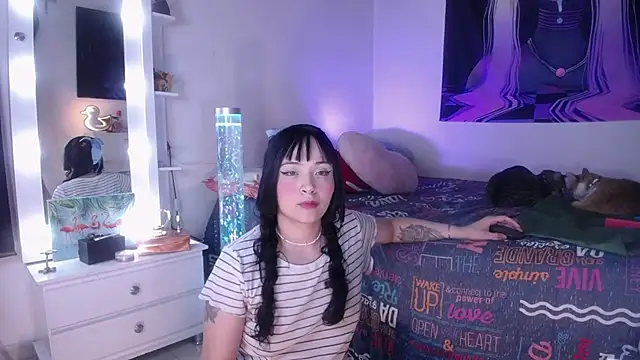 miaa-lee online show from January 17, 2:16 am