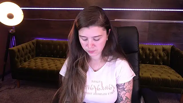 Snapshot of AmellyMilly chatting on September 23, 12:52 pm AmellyMilly online show from September 23, 12:52 pm