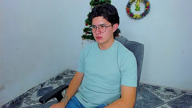 patrik 027 online show from December 3, 10:40 pm