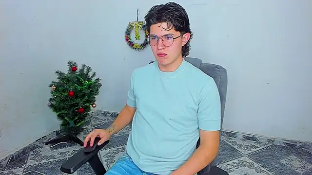 patrik 027 online show from December 23, 8:14 pm
