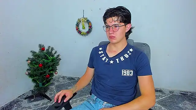patrik 027 online show from December 28, 1:28 pm