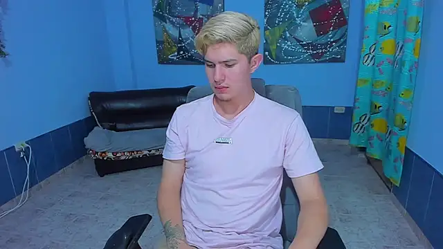 patrik 027 online show from October 13, 8:09 pm