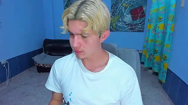 patrik 027 online show from October 28, 7:38 pm