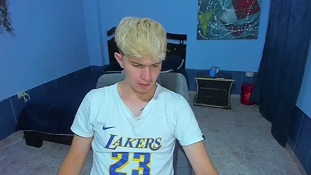 patrik 027 online show from March 30, 5:41 am