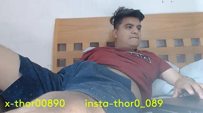 Snapshot of thor000089 chatting on December 5, 2:44 pm thor000089 online show from December 5, 2:44 pm