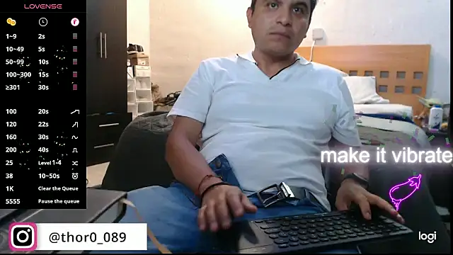 thor000089 online show from September 23, 5:21 am