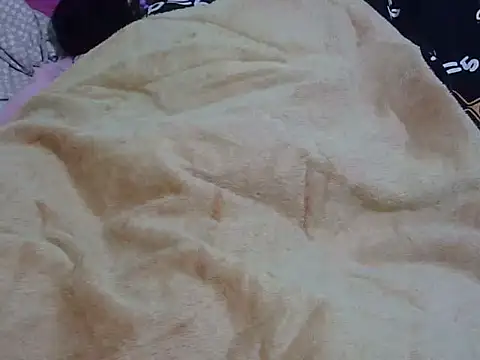 Snapshot of bellarincandy chatting on September 10, 1:49 am bellarincandy online show from September 10, 1:49 am