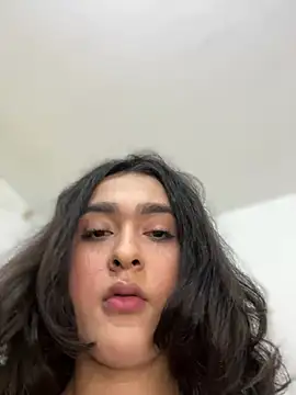 Snapshot of MiahWindsor chatting on March 16, 5:17 pm MiahWindsor online show from March 16, 5:17 pm