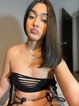 Snapshot of MiahWindsor chatting on March 31, 6:30 pm MiahWindsor online show from March 31, 6:30 pm