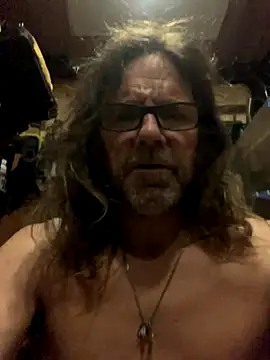 Snapshot of Likewise chatting on October 6, 3:42 pm Likewise online show from October 6, 3:42 pm